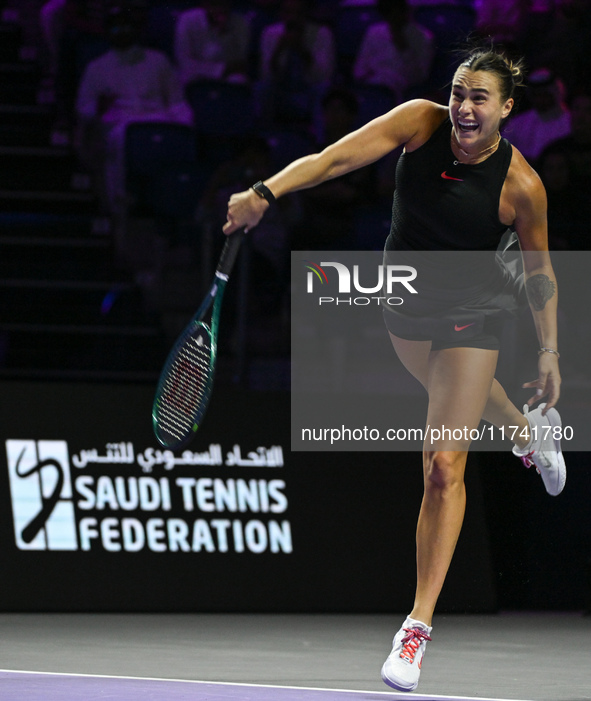 RIYADH, SAUDI ARABIA - NOVEMBER 04: Aryna Sabalenka of Belarus during her match against Jasmine Paolini of Italy on day 3 of the 2024 WTA Fi...