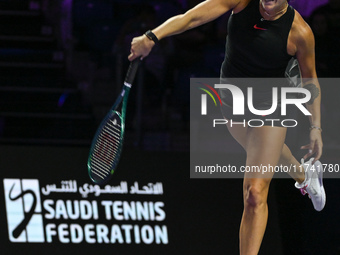 RIYADH, SAUDI ARABIA - NOVEMBER 04: Aryna Sabalenka of Belarus during her match against Jasmine Paolini of Italy on day 3 of the 2024 WTA Fi...