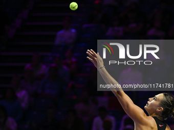 RIYADH, SAUDI ARABIA - NOVEMBER 04: Aryna Sabalenka of Belarus during her match against Jasmine Paolini of Italy on day 3 of the 2024 WTA Fi...