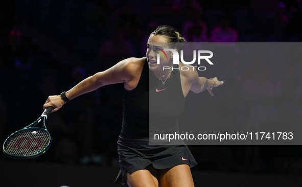 RIYADH, SAUDI ARABIA - NOVEMBER 04: Aryna Sabalenka of Belarus during her match against Jasmine Paolini of Italy on day 3 of the 2024 WTA Fi...