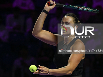 RIYADH, SAUDI ARABIA - NOVEMBER 04: Aryna Sabalenka of Belarus during her match against Jasmine Paolini of Italy on day 3 of the 2024 WTA Fi...