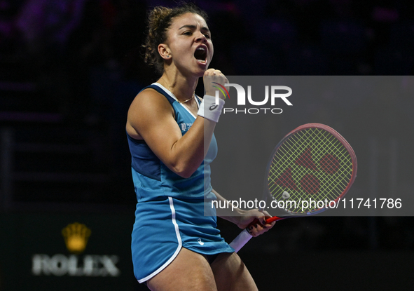 RIYADH, SAUDI ARABIA - NOVEMBER 04: Jasmine Paolini of Italy during her match against Aryna Sabalenka of Belarus  on day 3 of the 2024 WTA F...