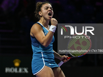 RIYADH, SAUDI ARABIA - NOVEMBER 04: Jasmine Paolini of Italy during her match against Aryna Sabalenka of Belarus  on day 3 of the 2024 WTA F...