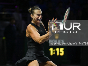 RIYADH, SAUDI ARABIA - NOVEMBER 04: Aryna Sabalenka of Belarus during her match against Jasmine Paolini of Italy on day 3 of the 2024 WTA Fi...