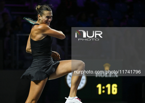 RIYADH, SAUDI ARABIA - NOVEMBER 04: Aryna Sabalenka of Belarus during her match against Jasmine Paolini of Italy on day 3 of the 2024 WTA Fi...