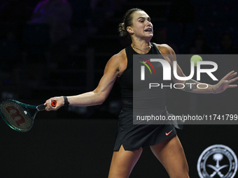 RIYADH, SAUDI ARABIA - NOVEMBER 04: Aryna Sabalenka of Belarus during her match against Jasmine Paolini of Italy on day 3 of the 2024 WTA Fi...