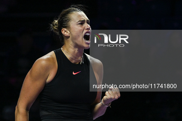 RIYADH, SAUDI ARABIA - NOVEMBER 04: Aryna Sabalenka of Belarus during her match against Jasmine Paolini of Italy on day 3 of the 2024 WTA Fi...