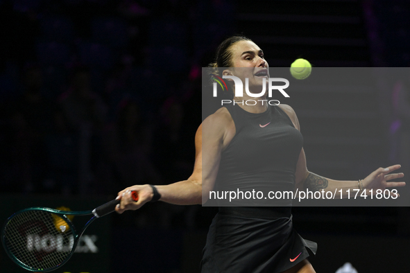 RIYADH, SAUDI ARABIA - NOVEMBER 04: Aryna Sabalenka of Belarus during her match against Jasmine Paolini of Italy on day 3 of the 2024 WTA Fi...