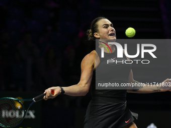 RIYADH, SAUDI ARABIA - NOVEMBER 04: Aryna Sabalenka of Belarus during her match against Jasmine Paolini of Italy on day 3 of the 2024 WTA Fi...