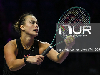 RIYADH, SAUDI ARABIA - NOVEMBER 04: Aryna Sabalenka of Belarus during her match against Jasmine Paolini of Italy on day 3 of the 2024 WTA Fi...