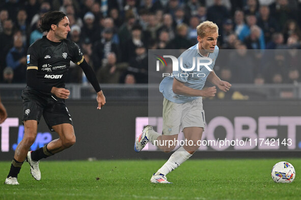 Tommaso Augello of Cagliari Calcio and Gustav Isaksen of S.S. Lazio are in action during the 11th day of the Serie A Championship between S....