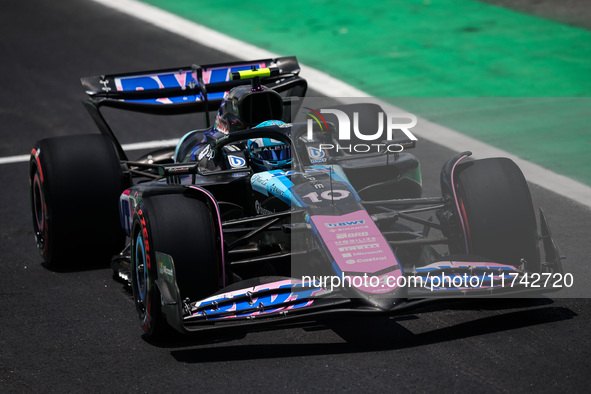 Pierre Gasly of the Alpine F1 Team drives the A524 during the Formula 1 Grand Prix of Brazil at Autodromo Jose Carlos Pace in Sao Paulo, Bra...