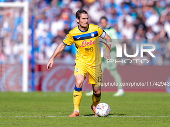 Marten de Roon of Atalanta BC during the serie Serie A Enilive match between SSC Napoli and Atalanta BC at Stadio Diego Armando Maradona on...