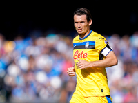 Marten de Roon of Atalanta BC looks on during the serie Serie A Enilive match between SSC Napoli and Atalanta BC at Stadio Diego Armando Mar...