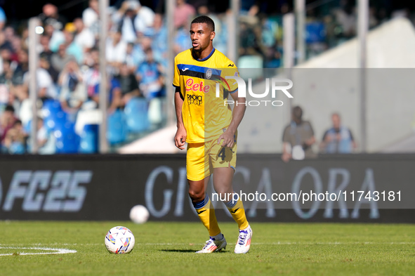 Isak Hien of Atalanta BC during the serie Serie A Enilive match between SSC Napoli and Atalanta BC at Stadio Diego Armando Maradona on Novem...