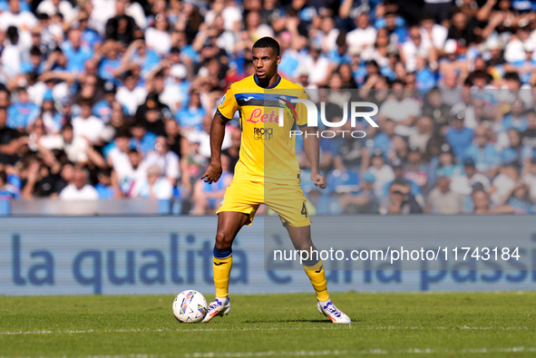 Isak Hien of Atalanta BC during the serie Serie A Enilive match between SSC Napoli and Atalanta BC at Stadio Diego Armando Maradona on Novem...