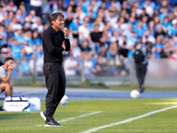 Antonio Conte Head Coach of SSC Napoli looks on during the serie Serie A Enilive match between SSC Napoli and Atalanta BC at Stadio Diego Ar...