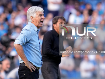 Gian Piero Gasperini Head Coach of Atalanta BC looks on during the serie Serie A Enilive match between SSC Napoli and Atalanta BC at Stadio...