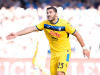 Sead Kolasinac of Atalanta BC gestures during the serie Serie A Enilive match between SSC Napoli and Atalanta BC at Stadio Diego Armando Mar...