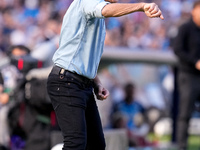 Gian Piero Gasperini Head Coach of Atalanta BC yells during the serie Serie A Enilive match between SSC Napoli and Atalanta BC at Stadio Die...