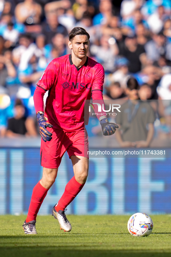 Alex Meret of SSC Napoli during the serie Serie A Enilive match between SSC Napoli and Atalanta BC at Stadio Diego Armando Maradona on Novem...