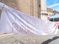 Hundreds of researchers and research sector employees protest against their precarious job conditions due to poor management of job contract...