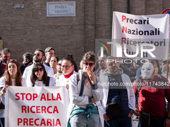 Hundreds of researchers and research sector employees protest against their precarious job conditions due to poor management of job contract...