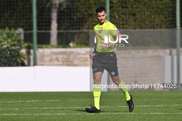 Referee Alessio Amadei officiates during the round of 16 of Coppa Italia Femminile between S.S. Lazio and F.C. Como at the Mirko Fersini Sta...