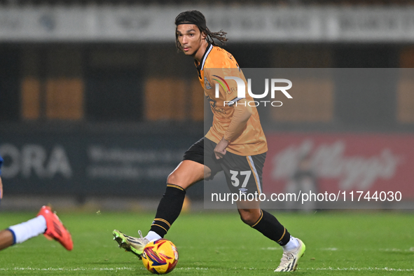 Amaru Kaunda of Cambridge United controls the ball during the EFL Trophy match between Cambridge United and Chelsea Under 21s at the Cledara...