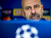 PSV Eindhoven trainer Peter Bosz speaks during the press conference after the match between PSV and Girona at the Philips Stadium for the UE...