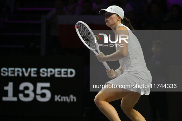 RIYADH, SAUDI ARABIA - NOVEMBER 05: Iga Swiatek of Poland during her match against Coco Gauff of USA, on day 4 of the 2024 WTA Finals, part...