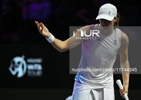 RIYADH, SAUDI ARABIA - NOVEMBER 05: Iga Swiatek of Poland during her match against Coco Gauff of USA, on day 4 of the 2024 WTA Finals, part...