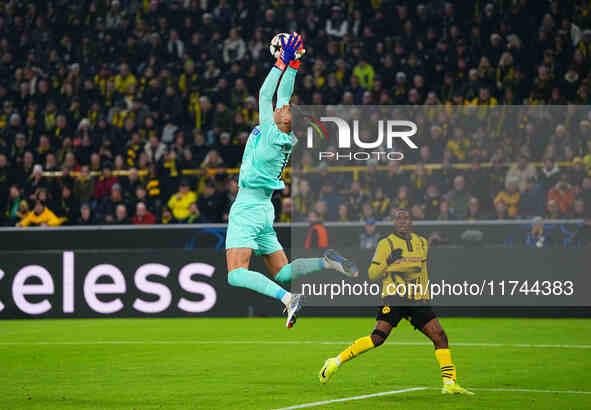 Kjell Scherpen of SK Sturm Graz  controls the ball during the Champions League Round 4 match between Borussia Dortmund v SK Sturm Graz at th...