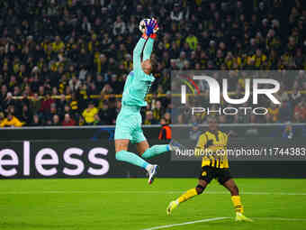 Kjell Scherpen of SK Sturm Graz  controls the ball during the Champions League Round 4 match between Borussia Dortmund v SK Sturm Graz at th...