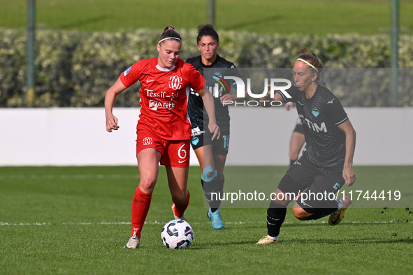 Mina Bergersen of F.C. Como Women and Zsanett Kajan of S.S. Lazio participate in the round of 16 of Coppa Italia Femminile between S.S. Lazi...