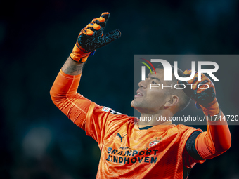 PSV Eindhoven goalkeeper Walter Benitez plays during the match between PSV and Girona at the Philips Stadium for the UEFA Champions League -...