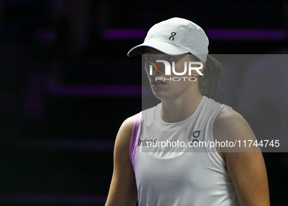 RIYADH, SAUDI ARABIA - NOVEMBER 05: Iga Swiatek of Poland during her match against Coco Gauff of USA, on day 4 of the 2024 WTA Finals, part...