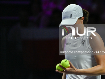 RIYADH, SAUDI ARABIA - NOVEMBER 05: Iga Swiatek of Poland during her match against Coco Gauff of USA, on day 4 of the 2024 WTA Finals, part...