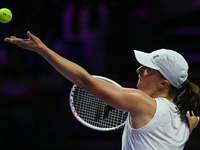 RIYADH, SAUDI ARABIA - NOVEMBER 05: Iga Swiatek of Poland during her match against Coco Gauff of USA, on day 4 of the 2024 WTA Finals, part...