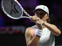 RIYADH, SAUDI ARABIA - NOVEMBER 05: Iga Swiatek of Poland during her match against Coco Gauff of USA, on day 4 of the 2024 WTA Finals, part...