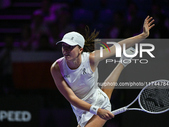 RIYADH, SAUDI ARABIA - NOVEMBER 05: Iga Swiatek of Poland during her match against Coco Gauff of USA, on day 4 of the 2024 WTA Finals, part...