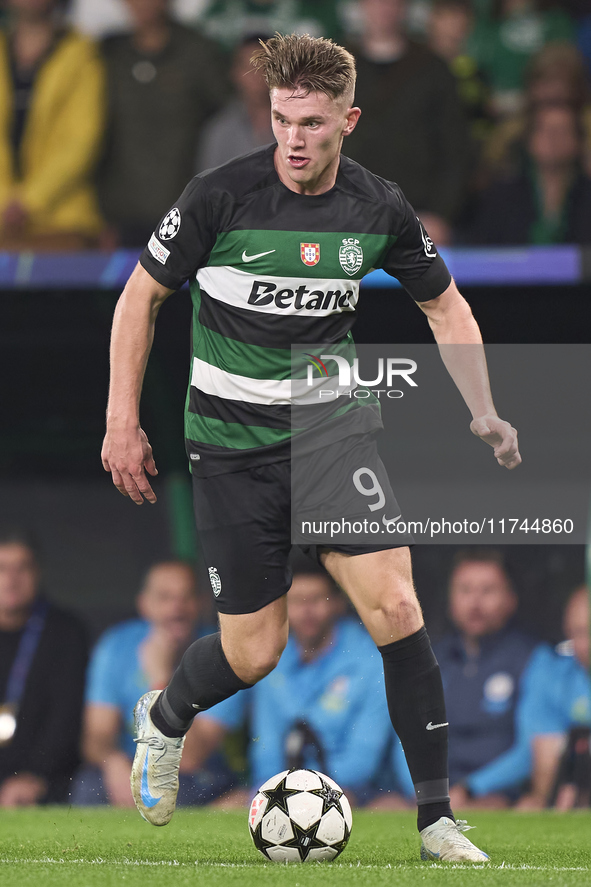 Viktor Gyokeres of Sporting CP is in action during the UEFA Champions League match between Sporting CP and Manchester City at Jose Alvalade...