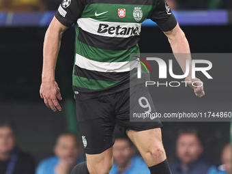 Viktor Gyokeres of Sporting CP is in action during the UEFA Champions League match between Sporting CP and Manchester City at Jose Alvalade...