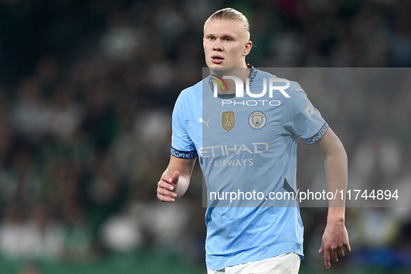 Erling Haaland of Manchester City looks on during the UEFA Champions League match between Sporting CP and Manchester City at Jose Alvalade S...