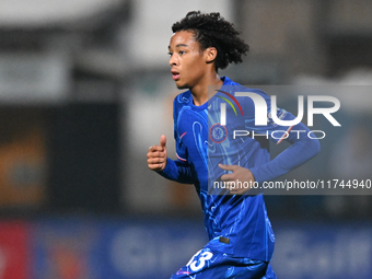 Kiano Dyer (33 Chelsea) goes forward during the EFL Trophy match between Cambridge United and Chelsea Under 21s at the Cledara Abbey Stadium...