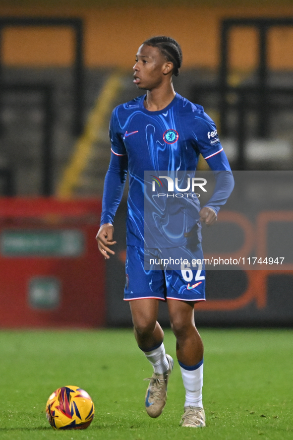 Ishe Samuels Smith (62 Chelsea) controls the ball during the EFL Trophy match between Cambridge United and Chelsea Under 21s at the Cledara...