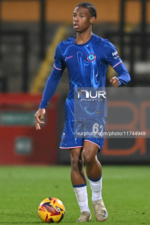 Ishe Samuels Smith (62 Chelsea) controls the ball during the EFL Trophy match between Cambridge United and Chelsea Under 21s at the Cledara...