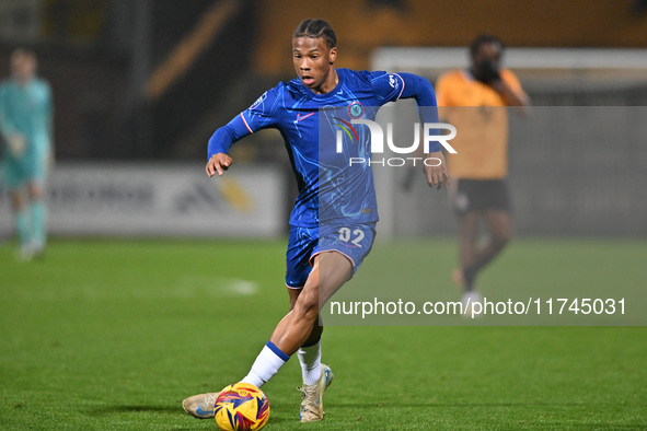 Ishe Samuels Smith (62 Chelsea) controls the ball during the EFL Trophy match between Cambridge United and Chelsea Under 21s at the Cledara...