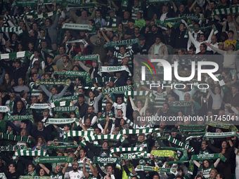 Sporting CP fans show their support during the UEFA Champions League match between Sporting CP and Manchester City at Jose Alvalade Stadium...