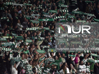 Sporting CP fans show their support during the UEFA Champions League match between Sporting CP and Manchester City at Jose Alvalade Stadium...